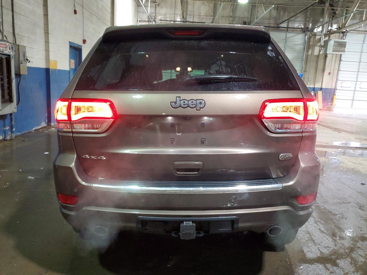 2017 Jeep Grand Cherokee - Image 6