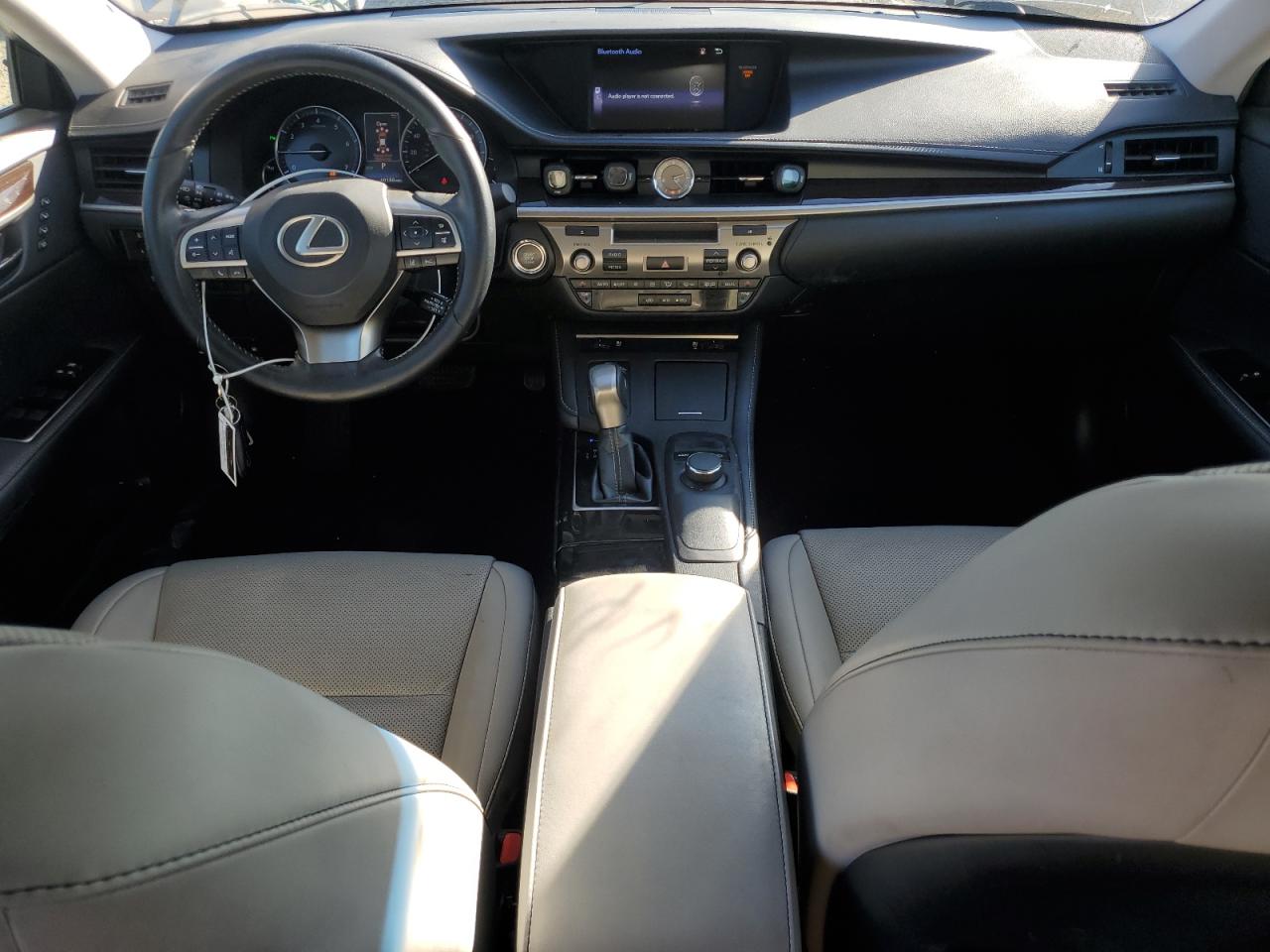 2018 Lexus ES - Image 8