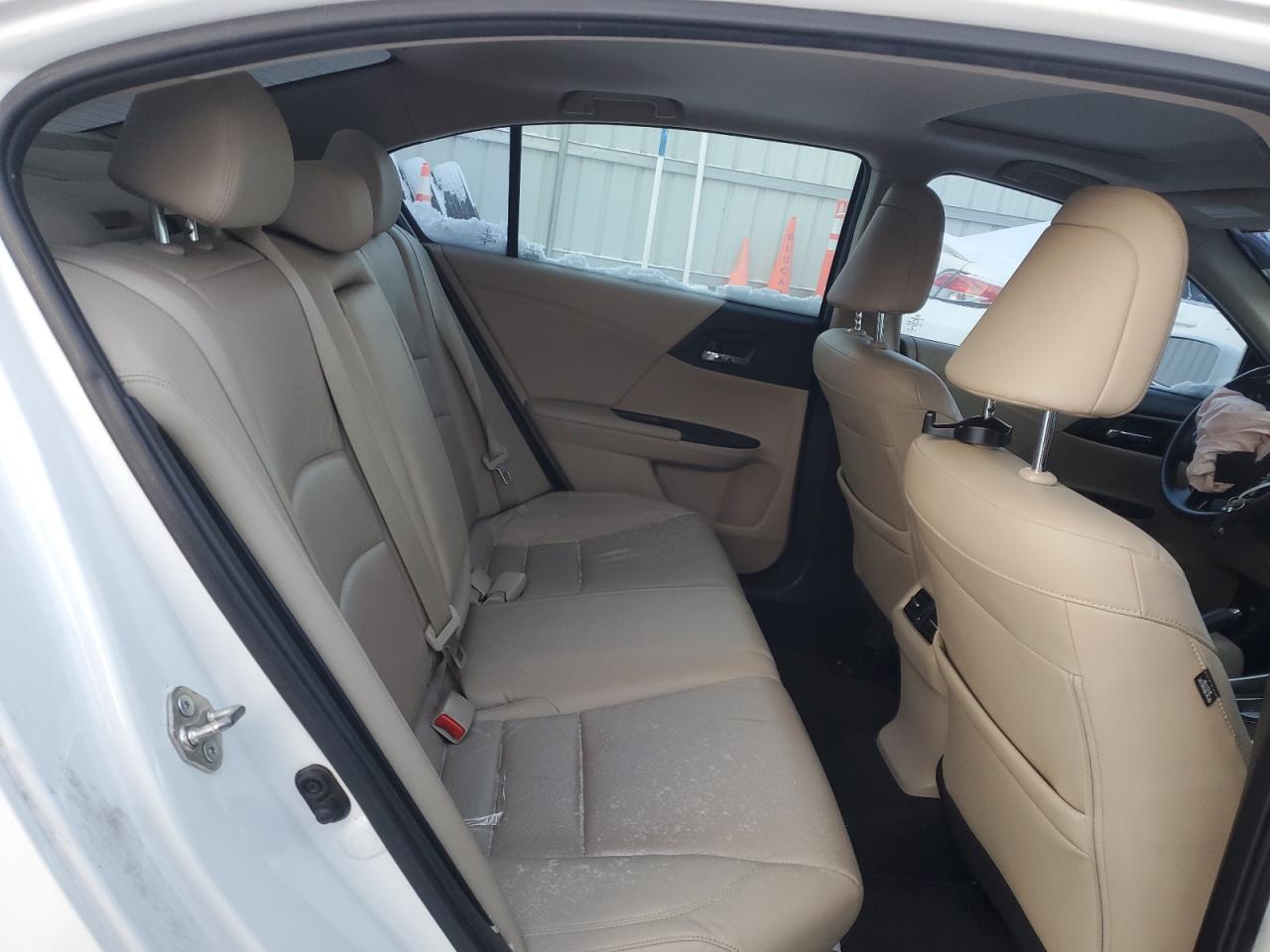 2015 Honda Accord - Image 11