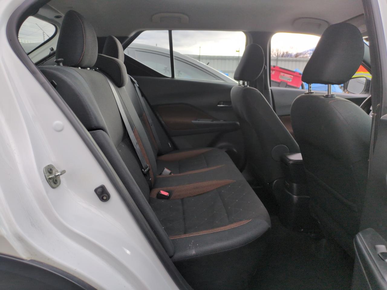 2020 Nissan Kicks - Image 10
