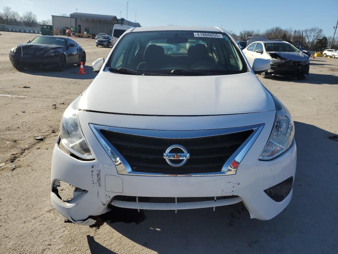 2019 Nissan Versa - Image 5