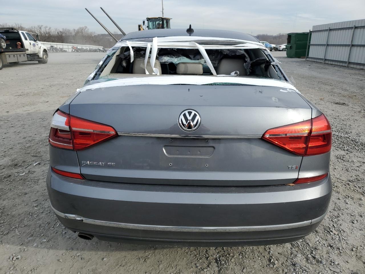 2016 Volkswagen Passat - Image 6