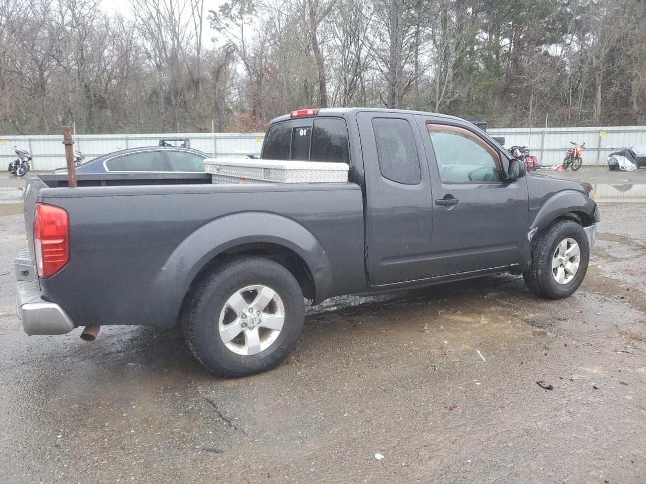 2010 Nissan Navara (Frontier) - Image 3