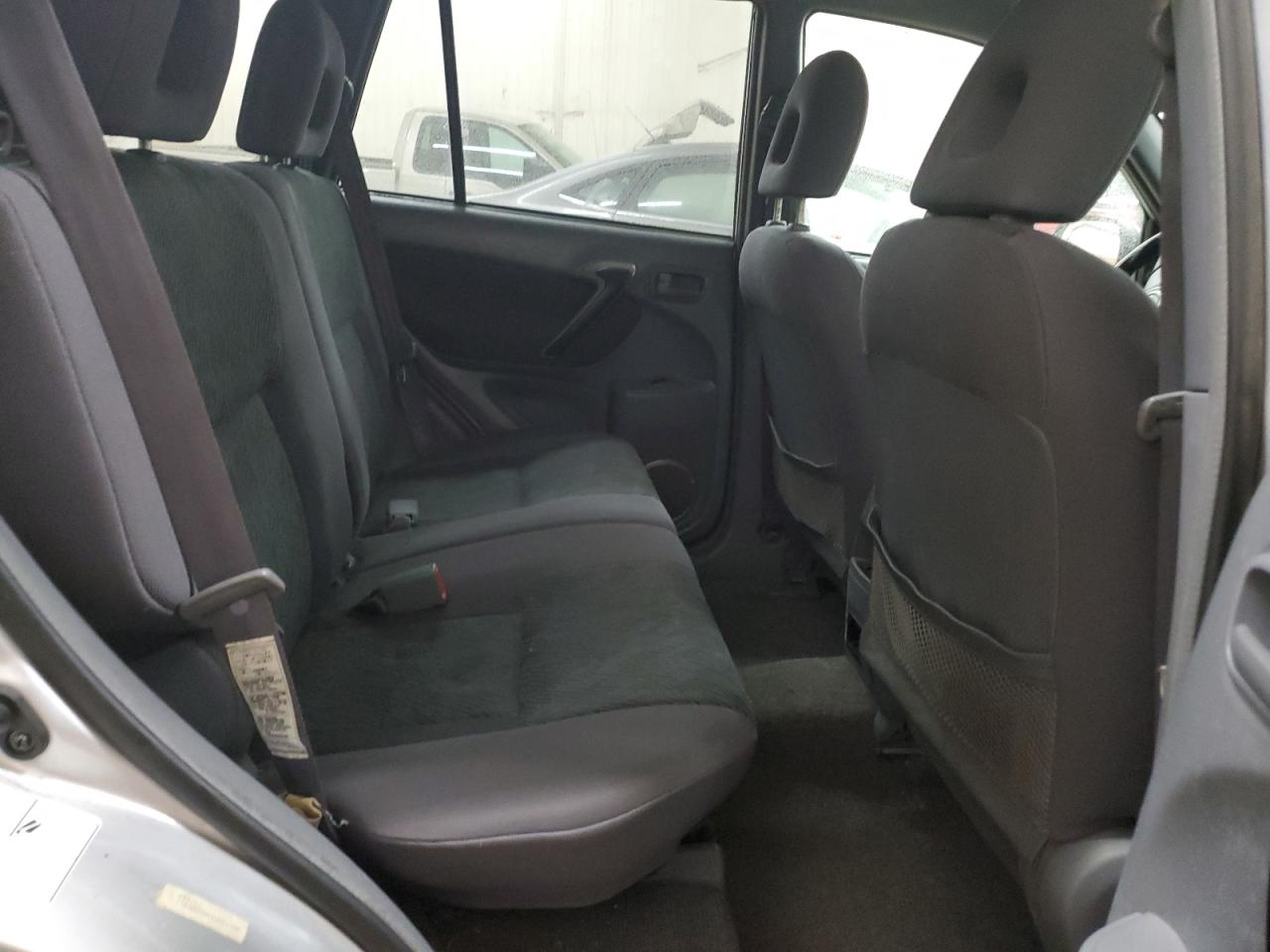 2001 Toyota RAV 4 - Image 10