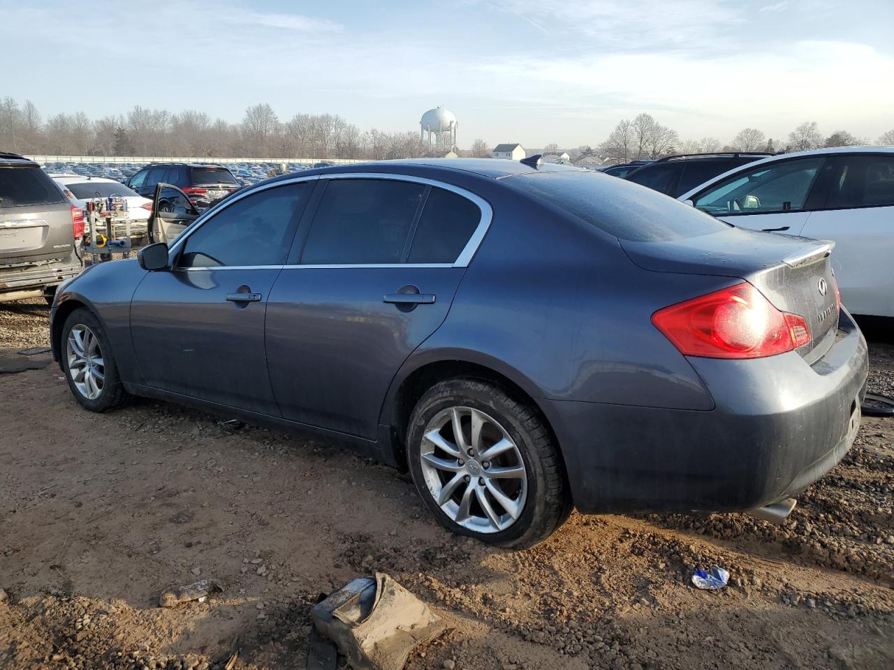 2009 Infiniti G - Image 2