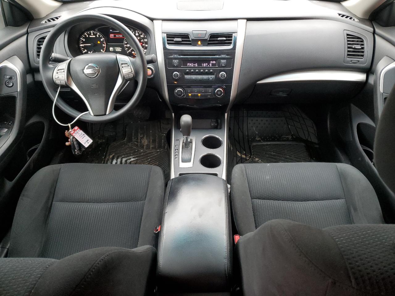 2015 Nissan Altima - Image 8