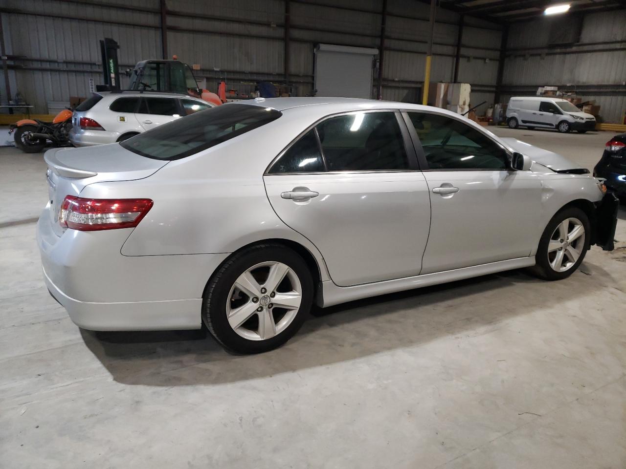 2011 Toyota Camry - Image 3