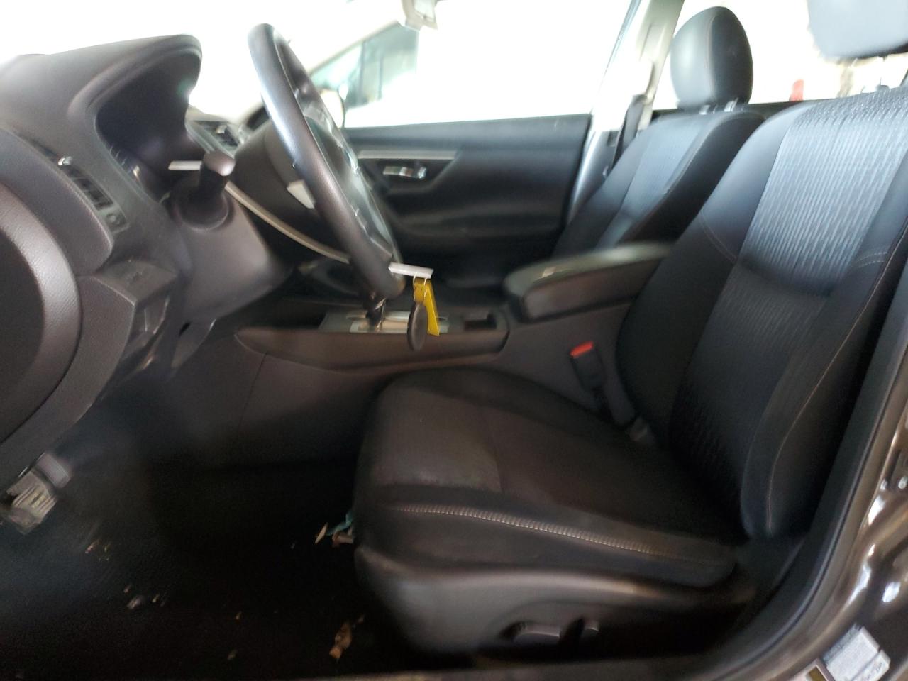 2016 Nissan Altima - Image 7