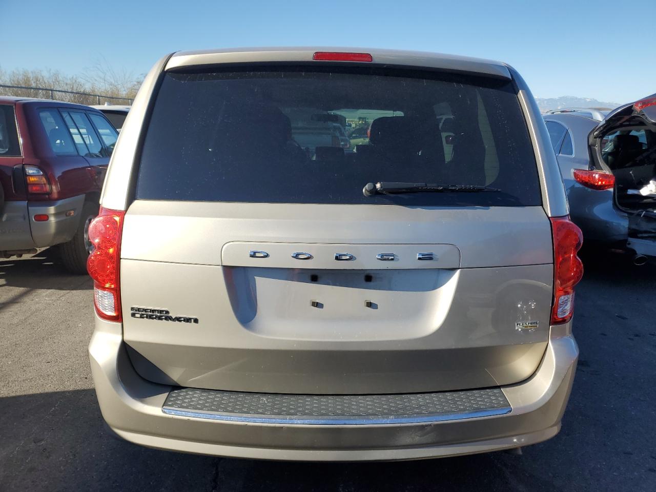 2016 Dodge Caravan - Image 6