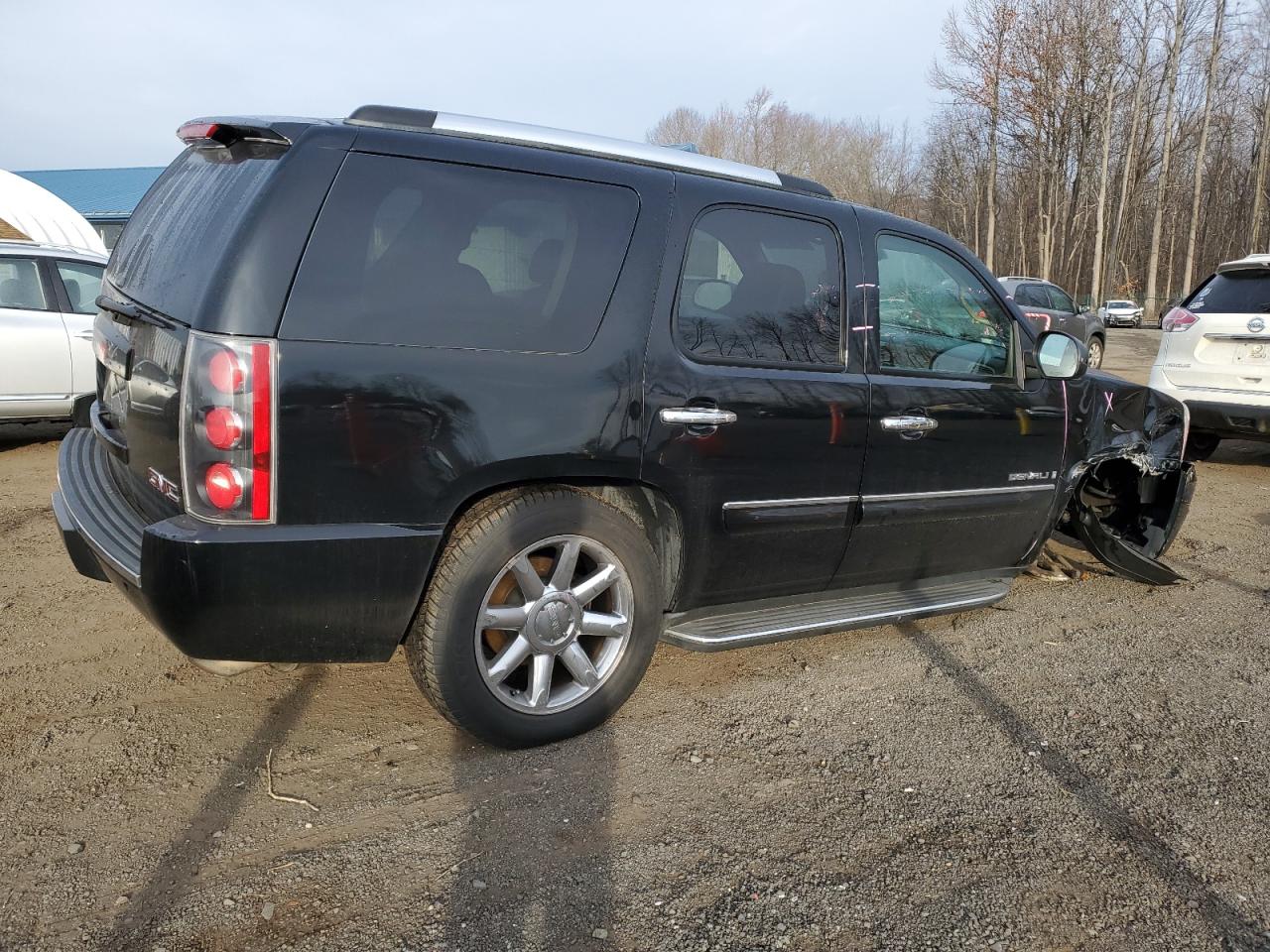 2008 GMC Yukon - Image 3