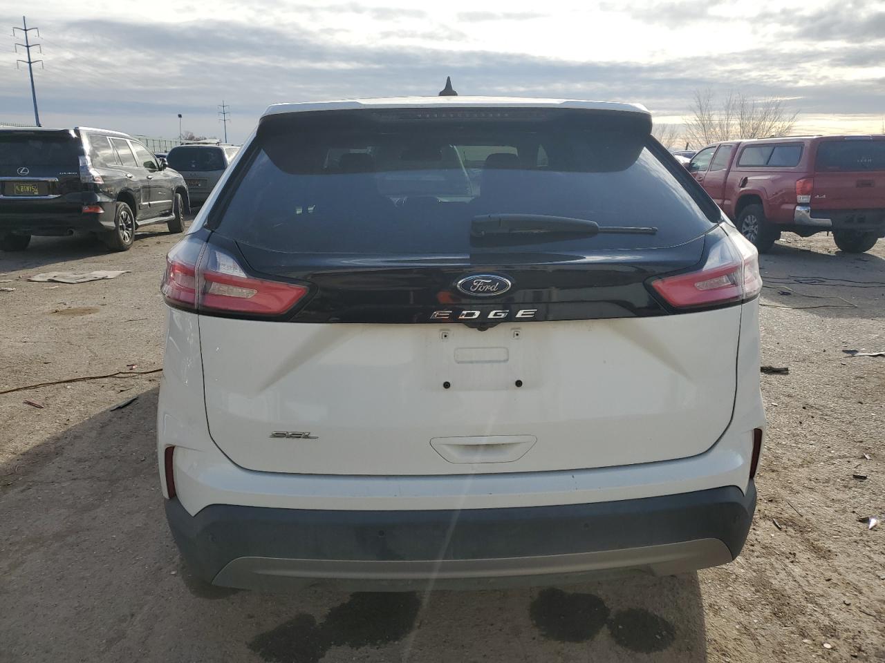 2022 Ford Edge - Image 6