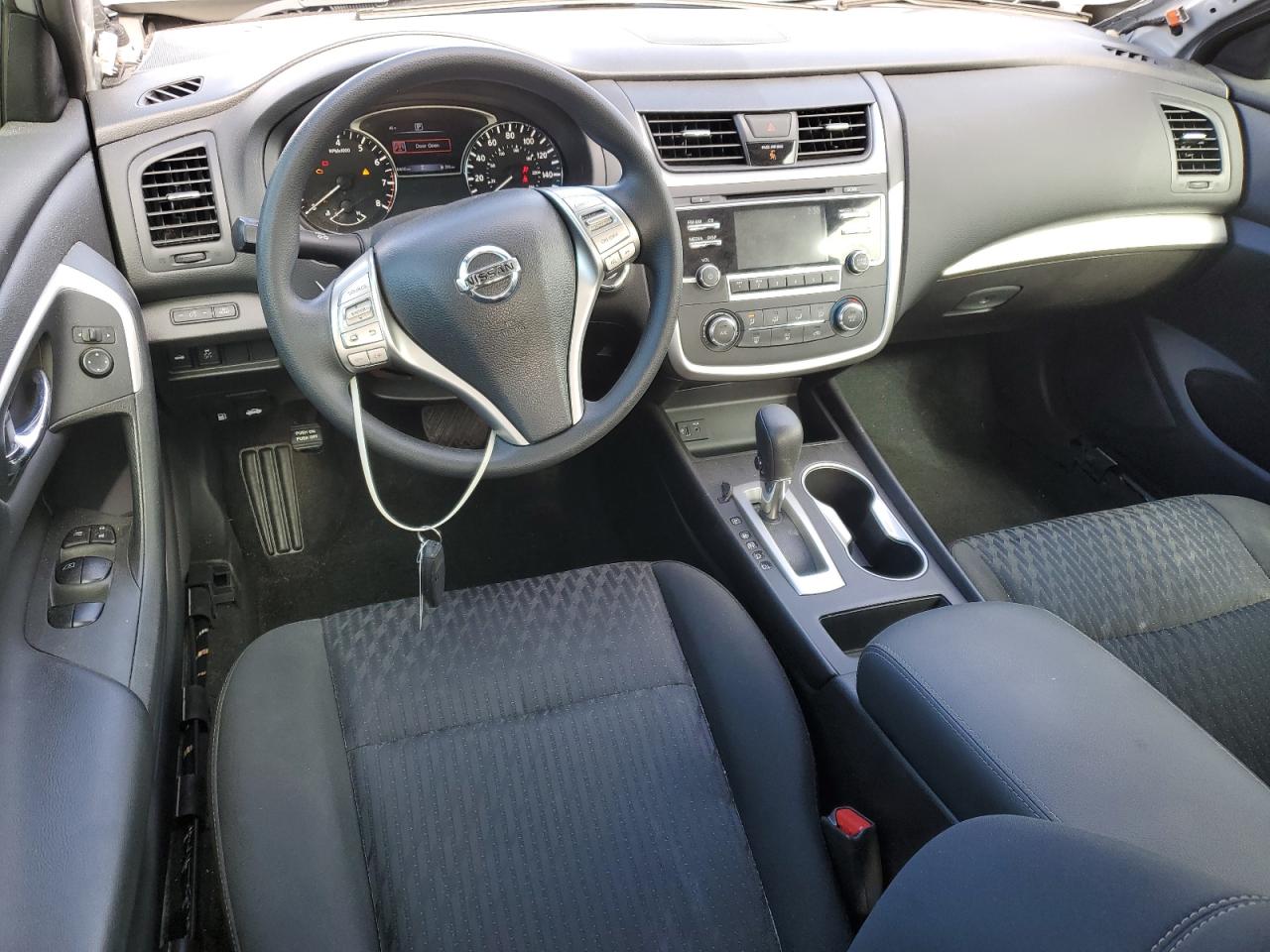 2018 Nissan Altima - Image 8