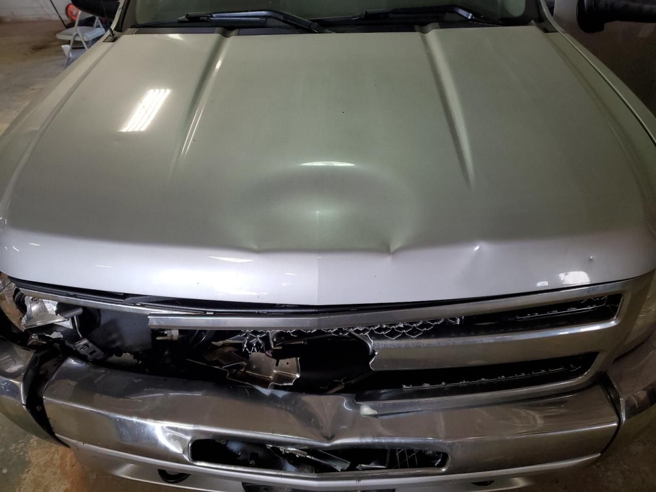 2013 Chevrolet Silverado - Image 11