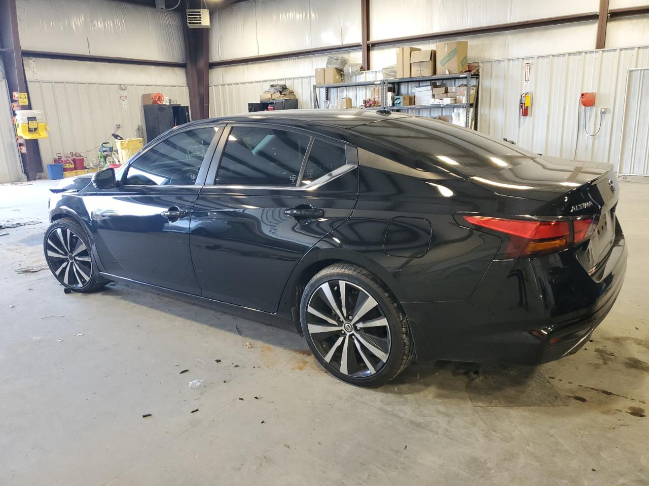 2019 Nissan Altima - Image 2