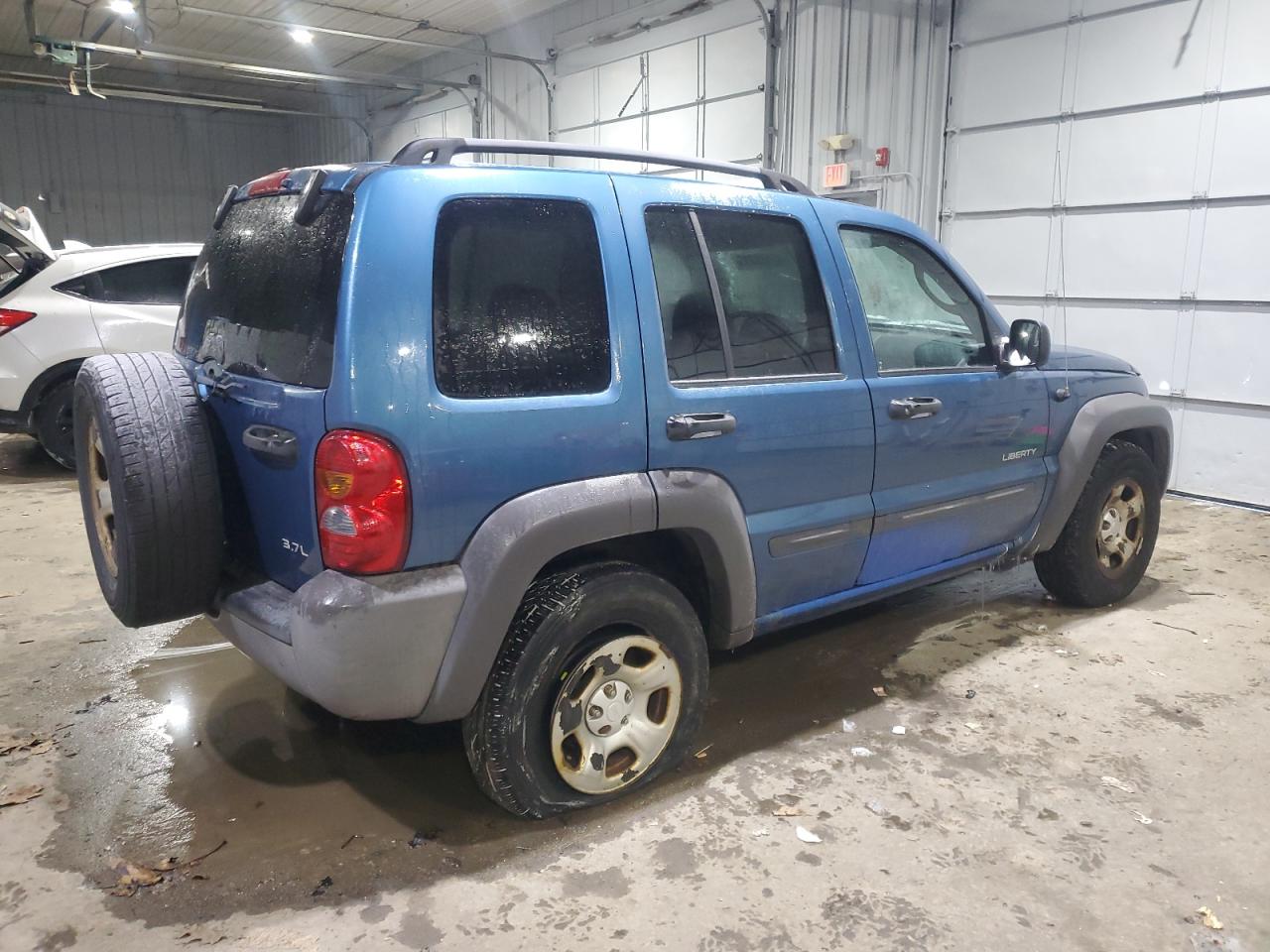 2004 Jeep Liberty (North America) - Image 3