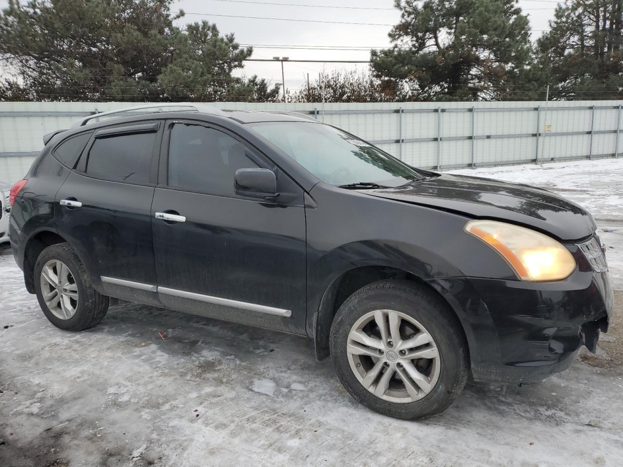 2013 Nissan Rogue - Image 4