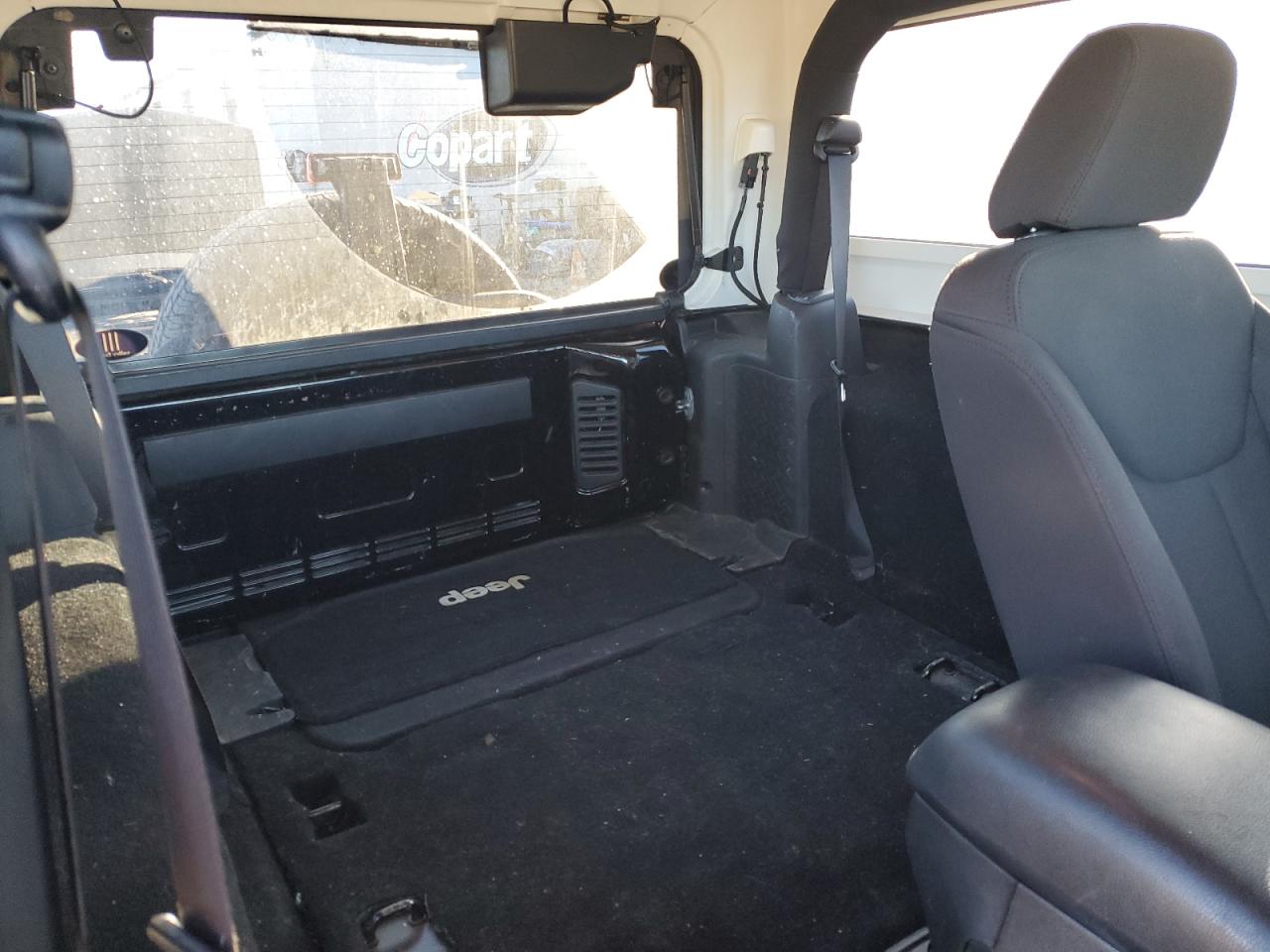2015 Jeep Wrangler - Image 11