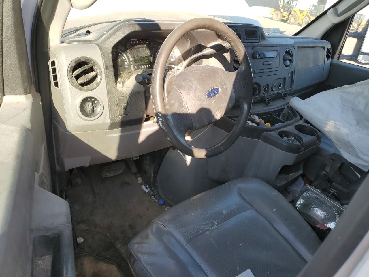 2014 Ford Econoline - Image 8