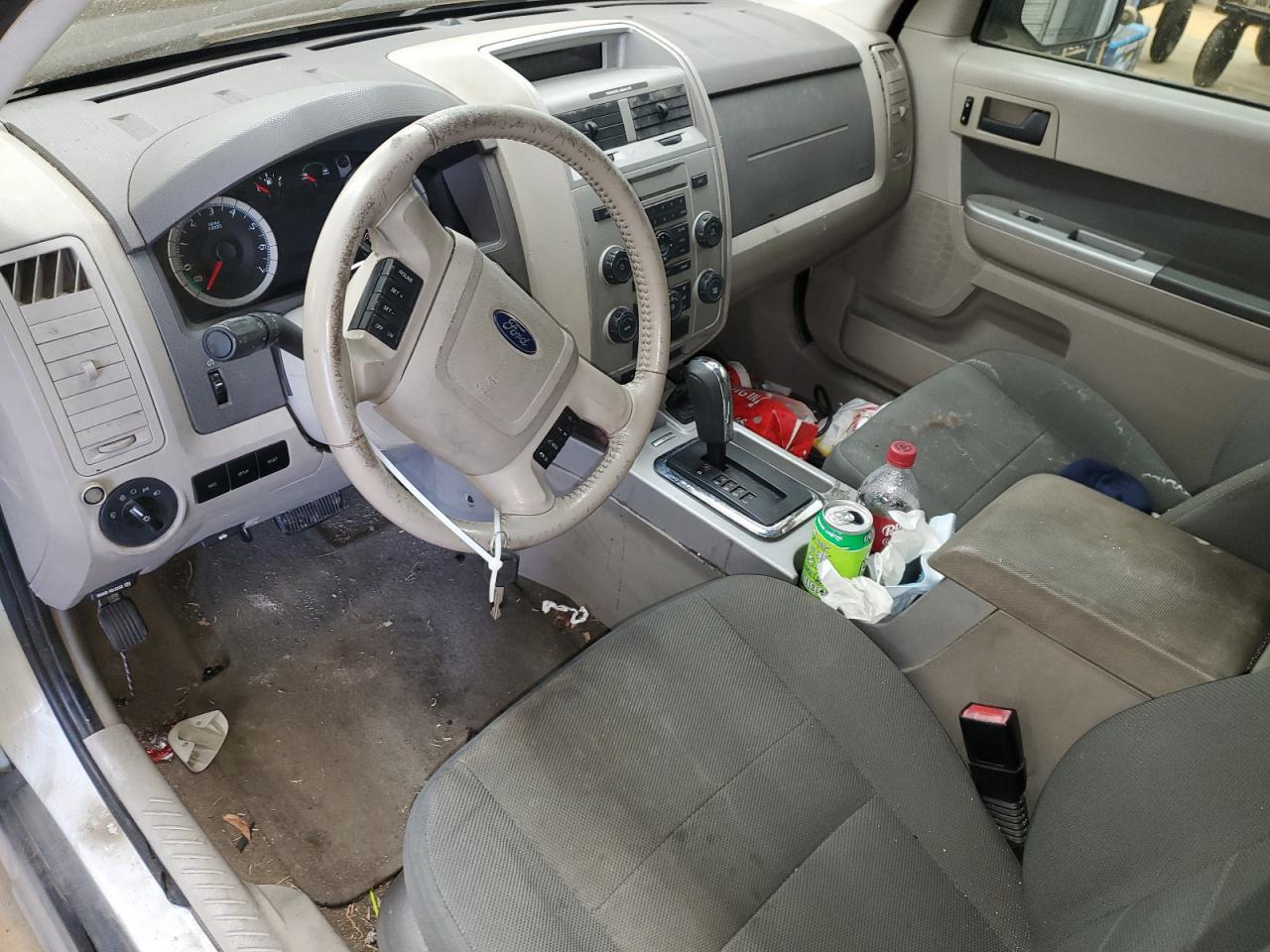 2009 Ford Escape - Image 8