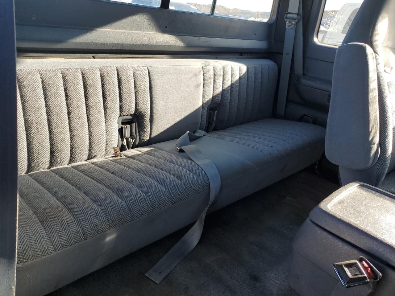 1992 Ford F250 - Image 10