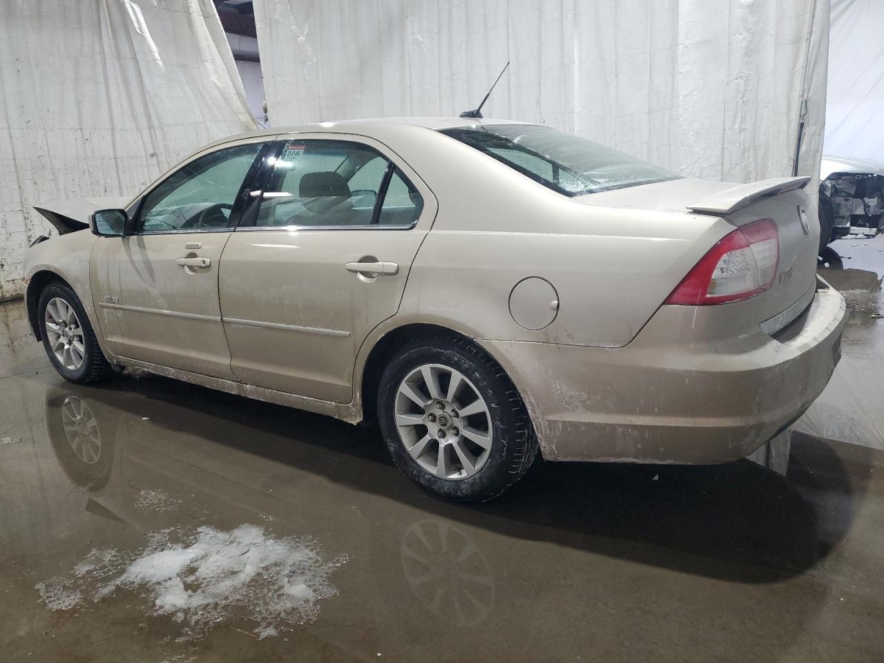 2008 Mercury Milan - Image 2