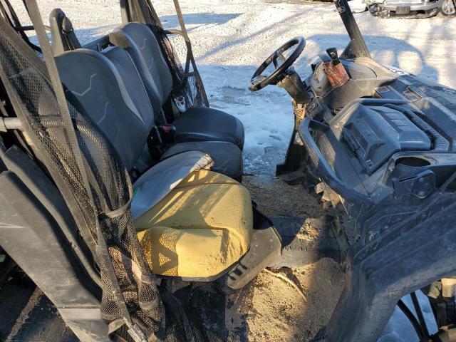 2023 CAN-AM DEFENDER MAX XT HD10
