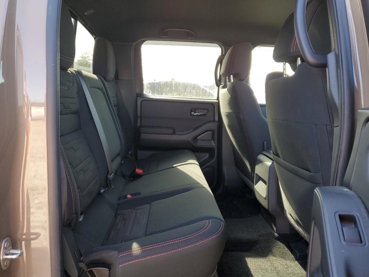 2024 Nissan Navara (Frontier) - Image 11