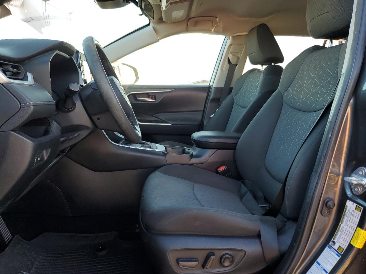 2021 Toyota RAV 4 - Image 7