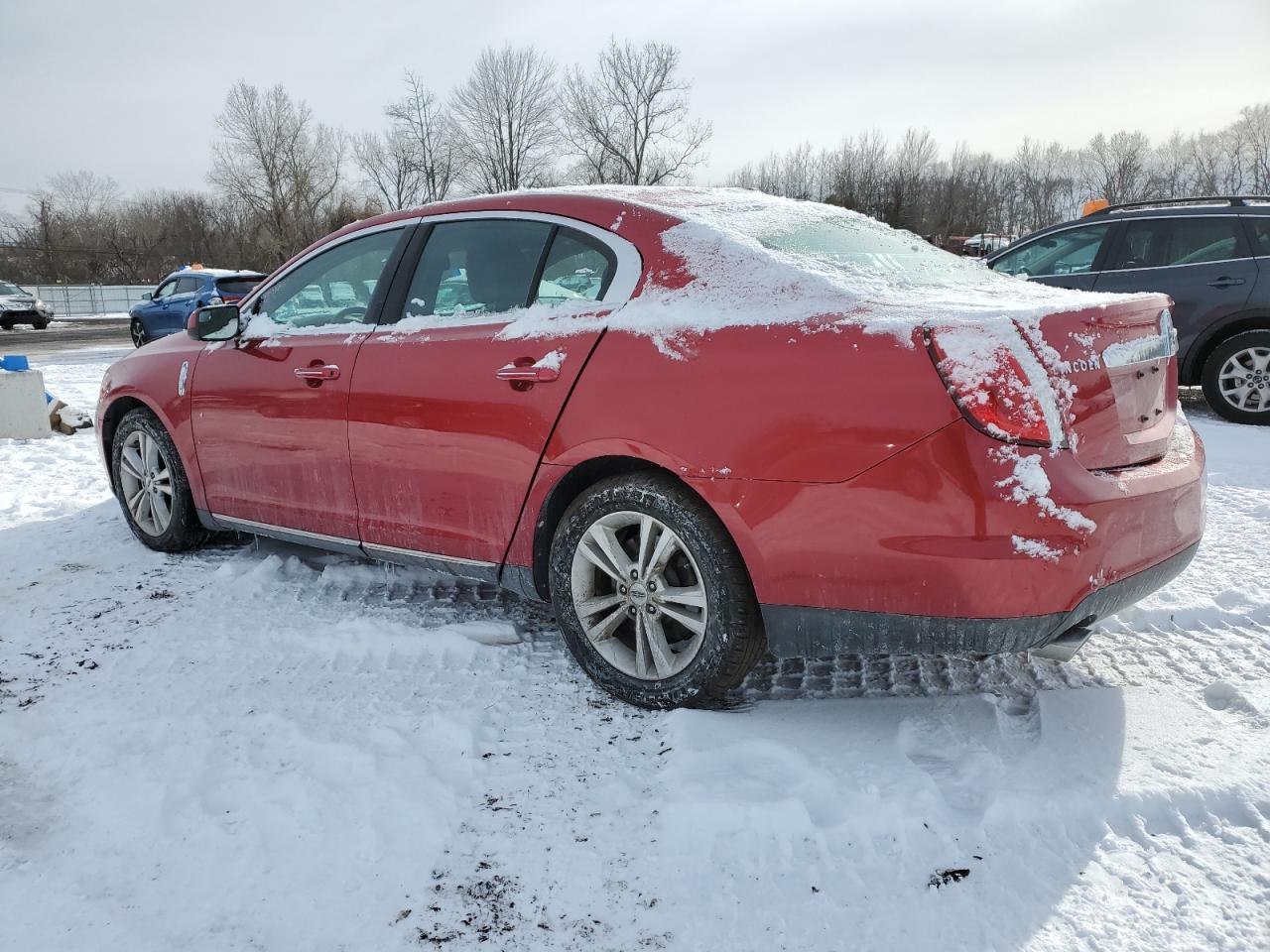2010 Lincoln MKS - Image 2