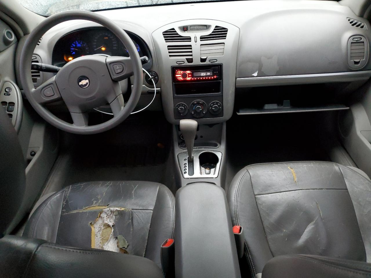 2004 Chevrolet Malibu - Image 8