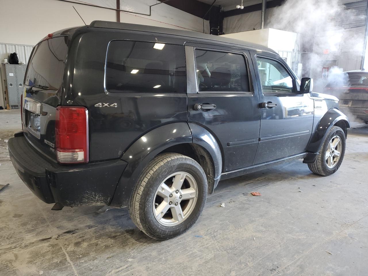 2010 Dodge Nitro - Image 3