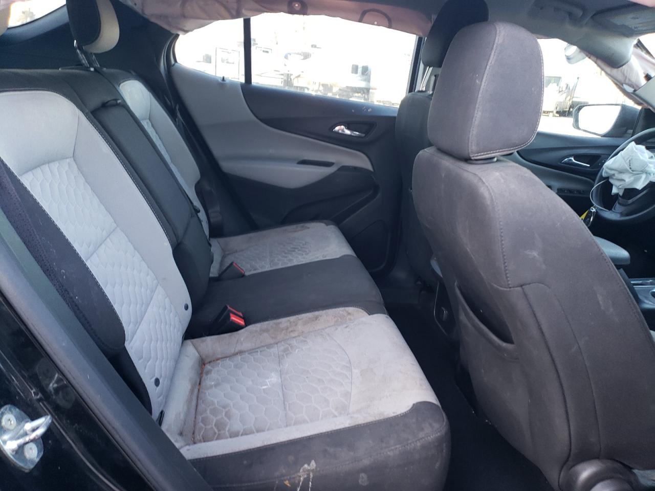 2018 Chevrolet Equinox - Image 11