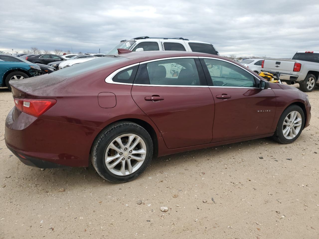 2016 Chevrolet Malibu - Image 3