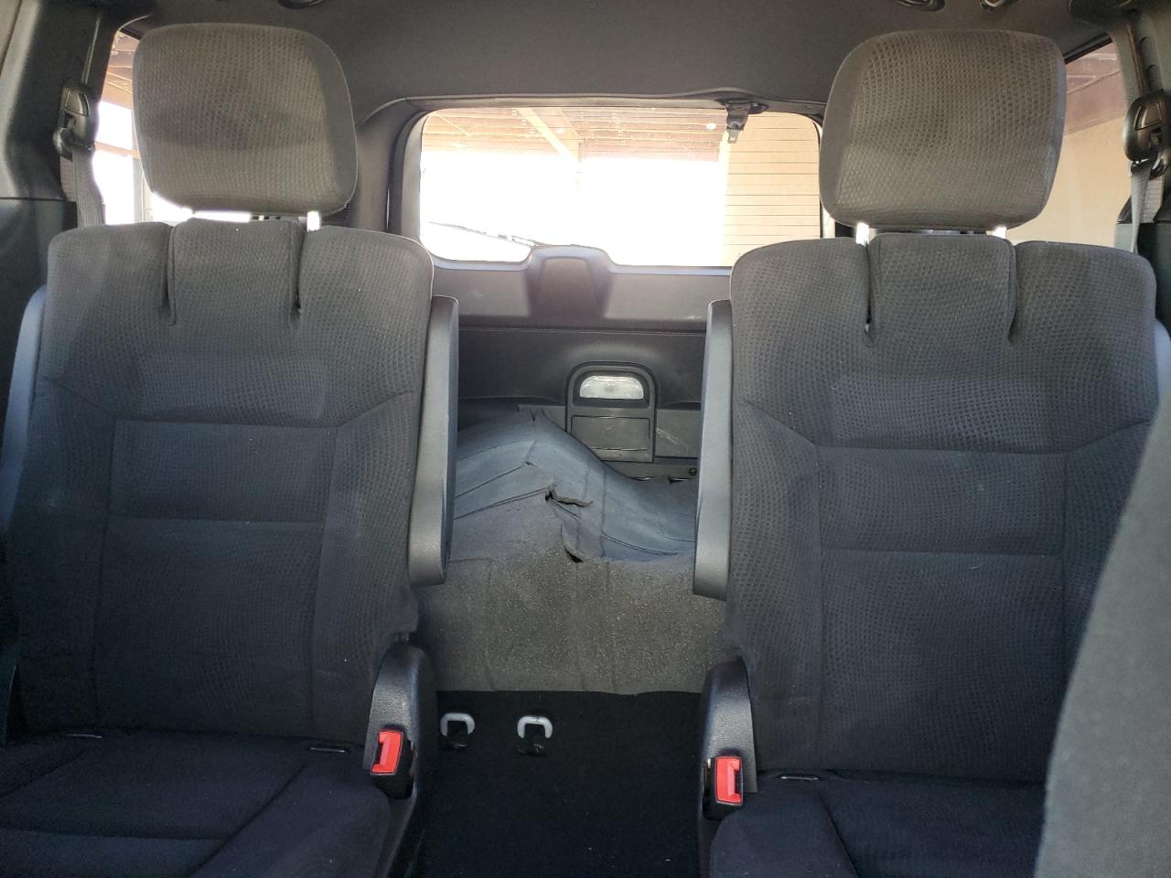 2015 Dodge Caravan - Image 10
