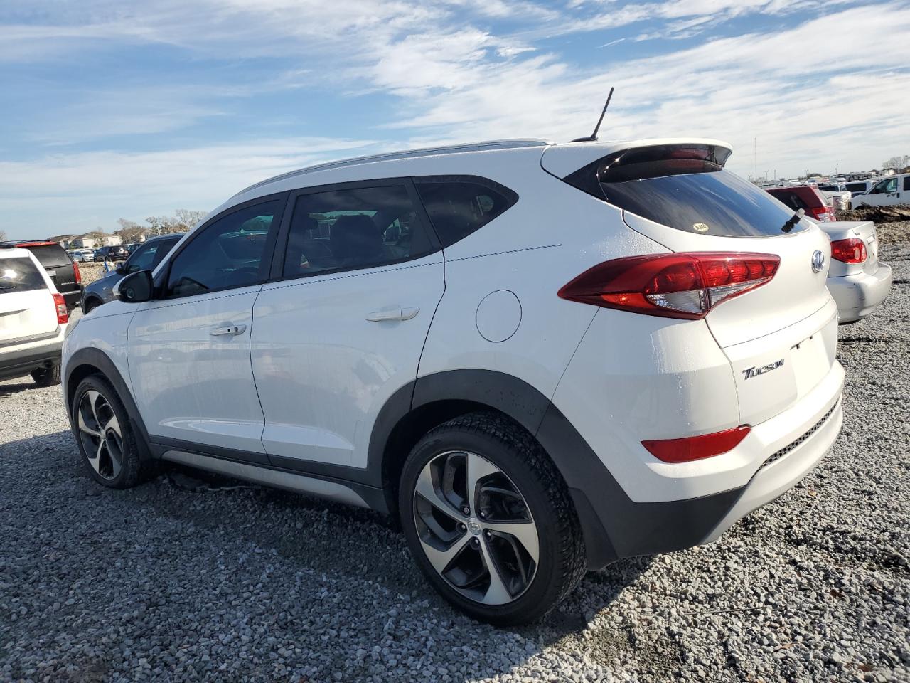 2017 Hyundai Tucson - Image 2