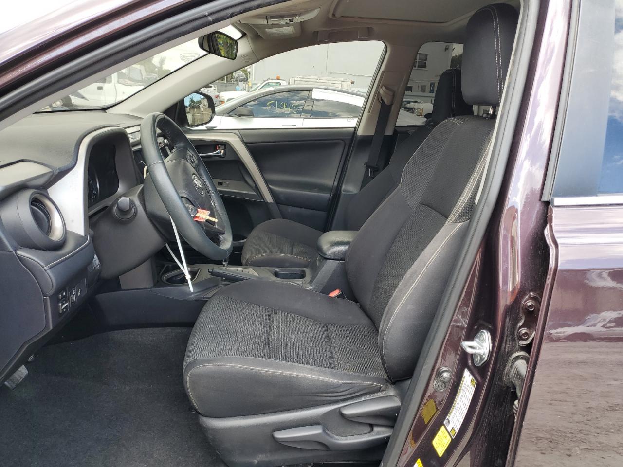 2017 Toyota RAV 4 - Image 7