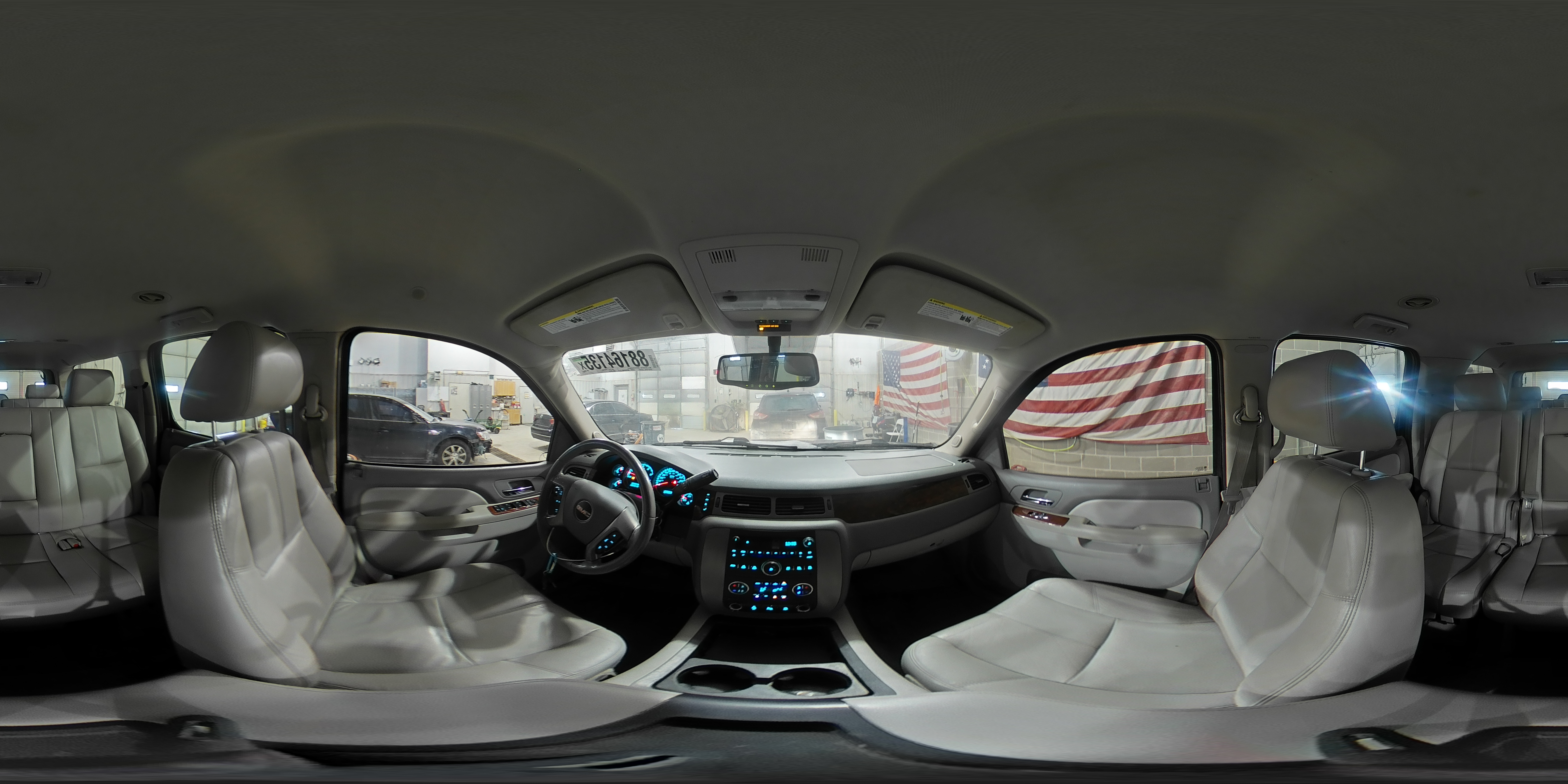 2011 GMC Yukon - Image 14