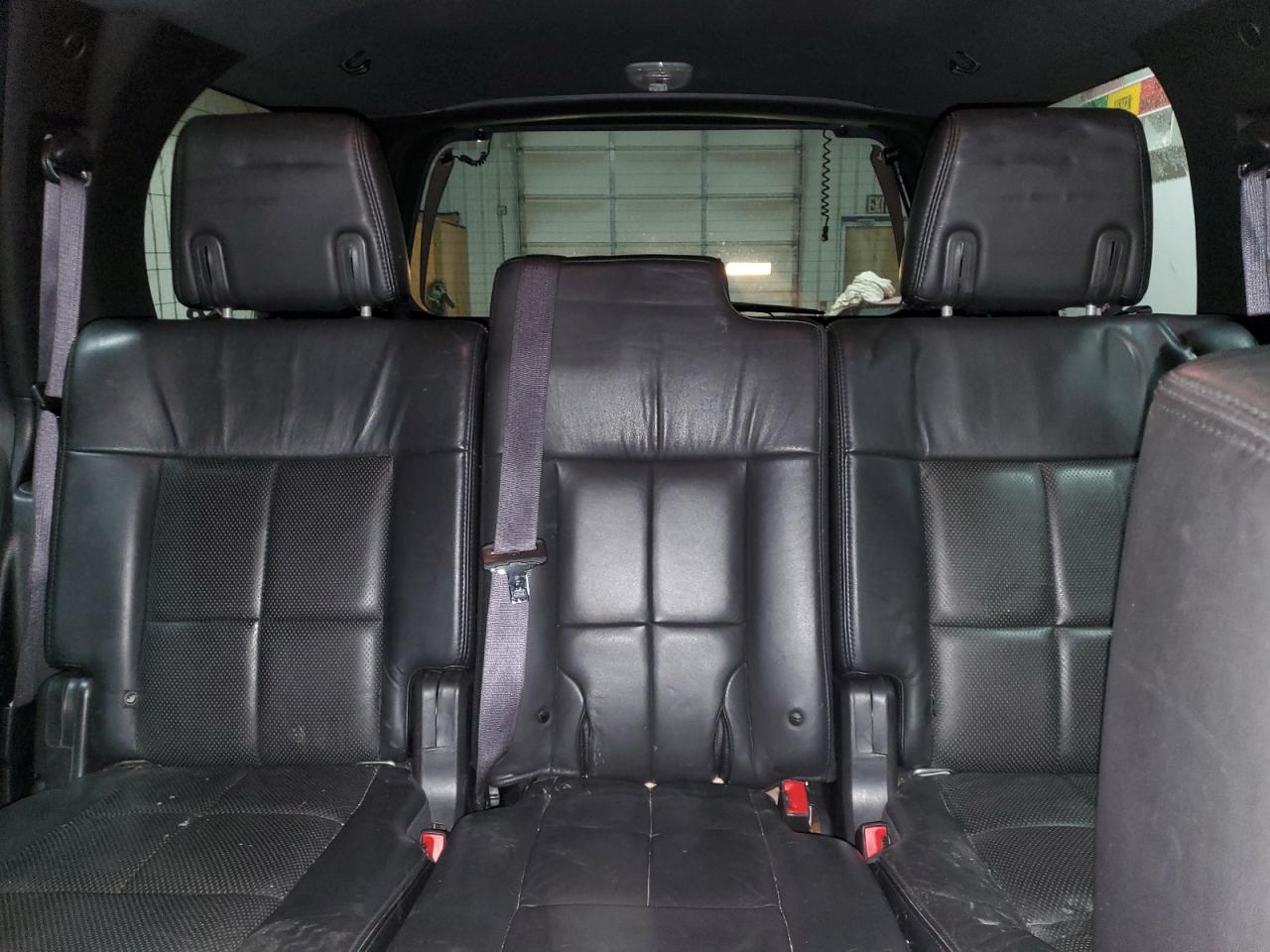 2010 Lincoln Navigator - Image 10