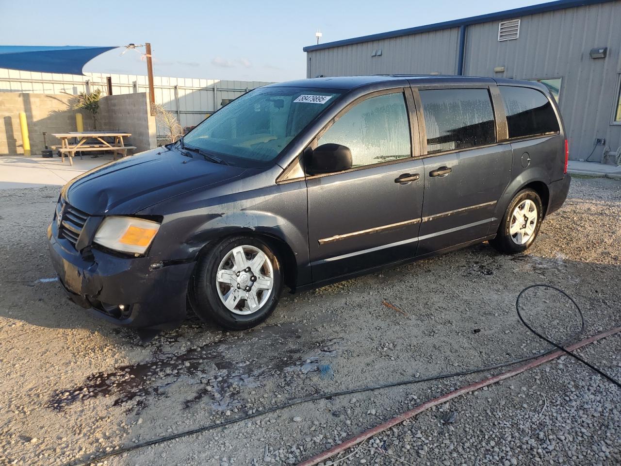 2008 Dodge Caravan - Image 1