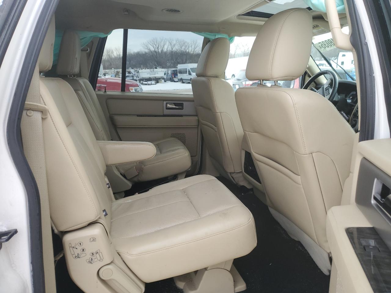 2017 Ford Expedition - Image 11