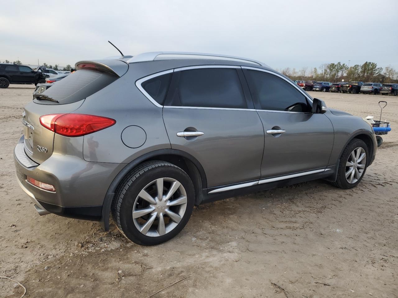 VIN JN1BJ0RP6HM385898 2017 INFINITI QX50 no.3