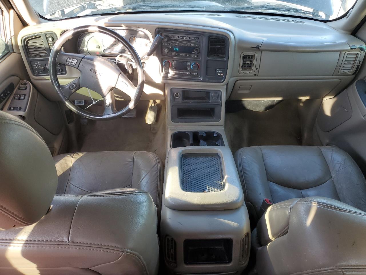 2004 GMC Sierra - Image 8