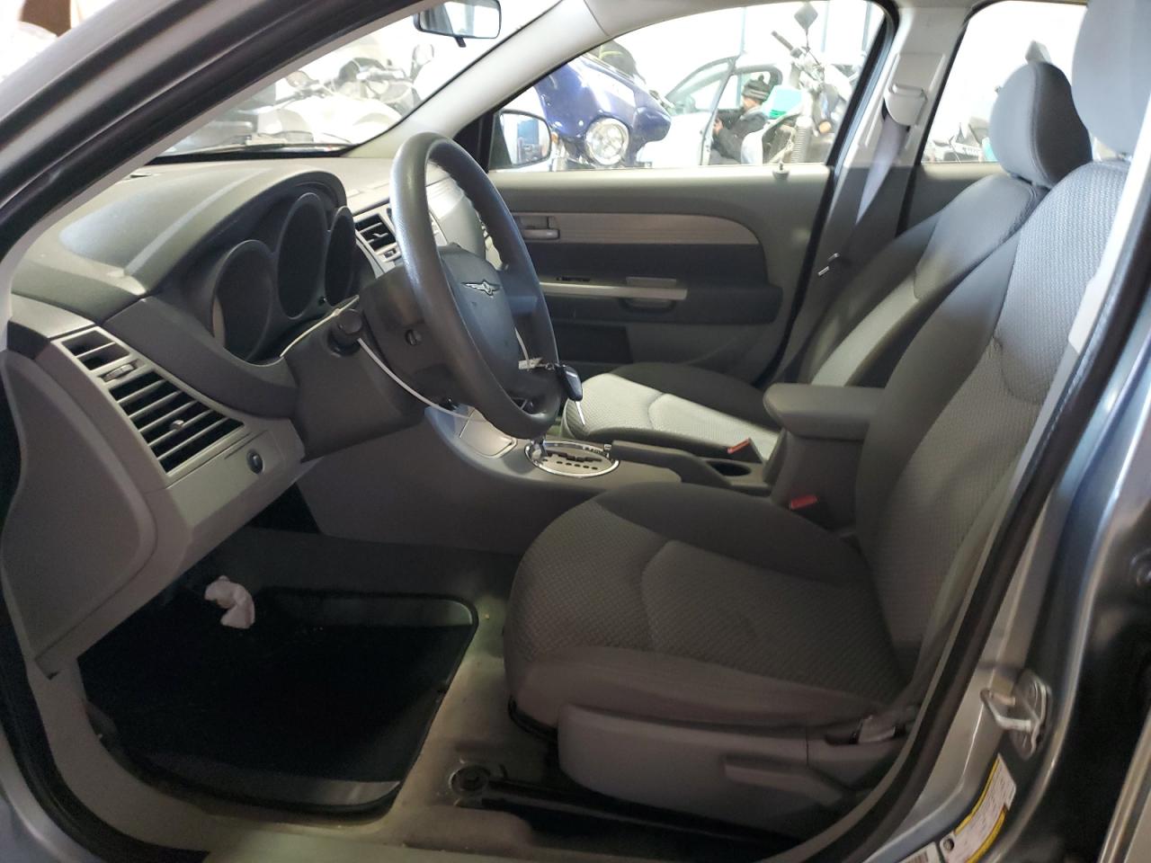 2008 Chrysler Sebring - Image 7
