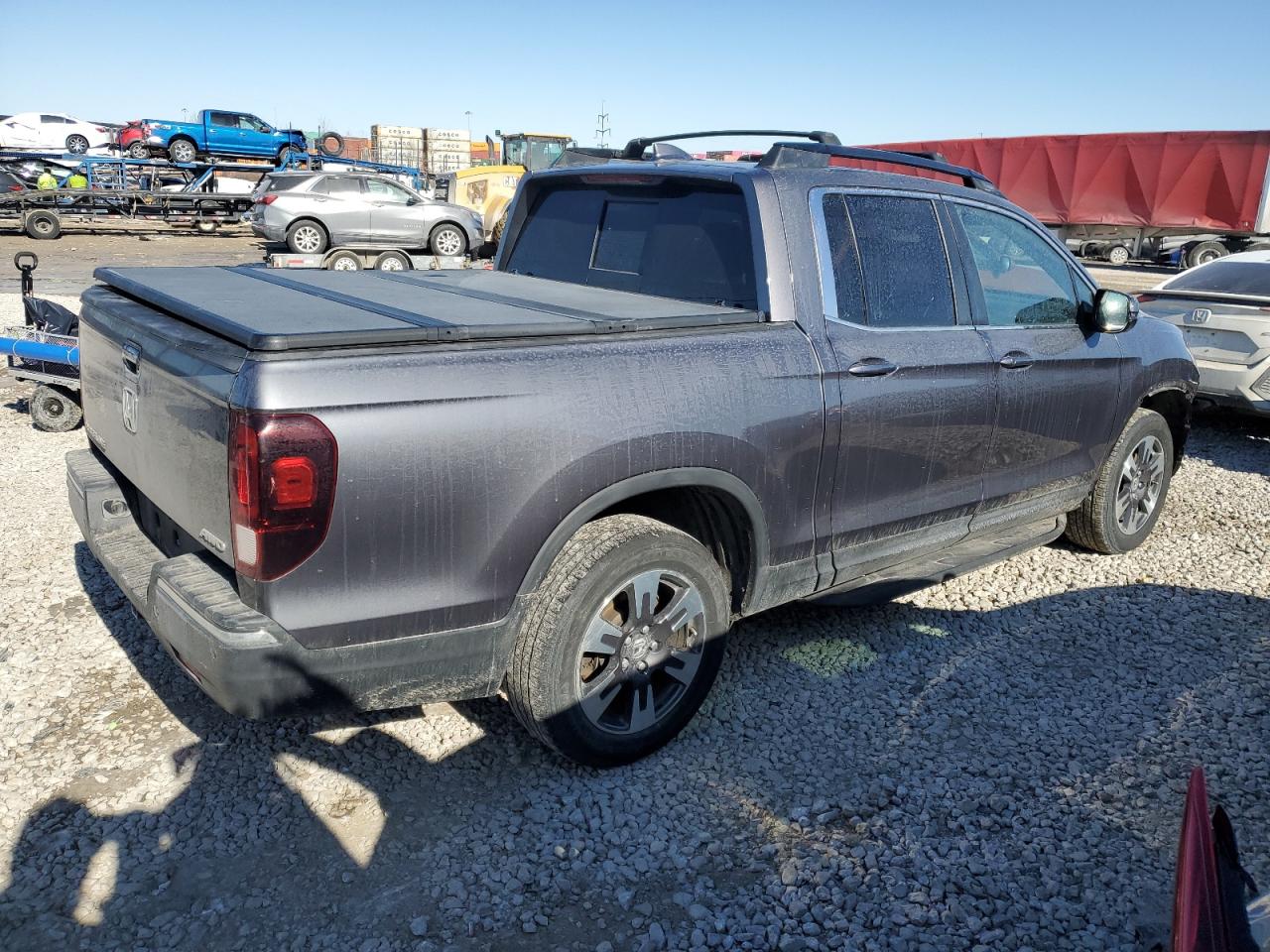 2019 Honda Ridgeline - Image 3