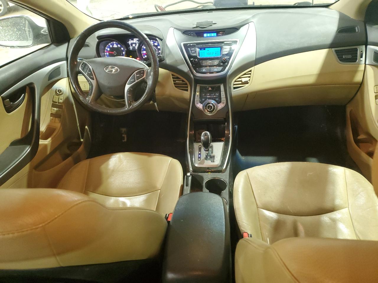 2013 Hyundai Elantra - Image 8