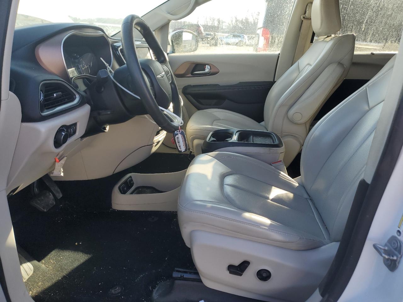 2021 Chrysler Voyager - Image 7