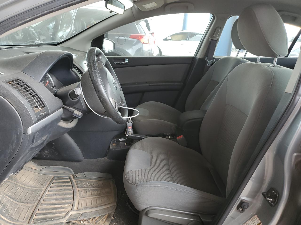 2010 Nissan Sentra - Image 7