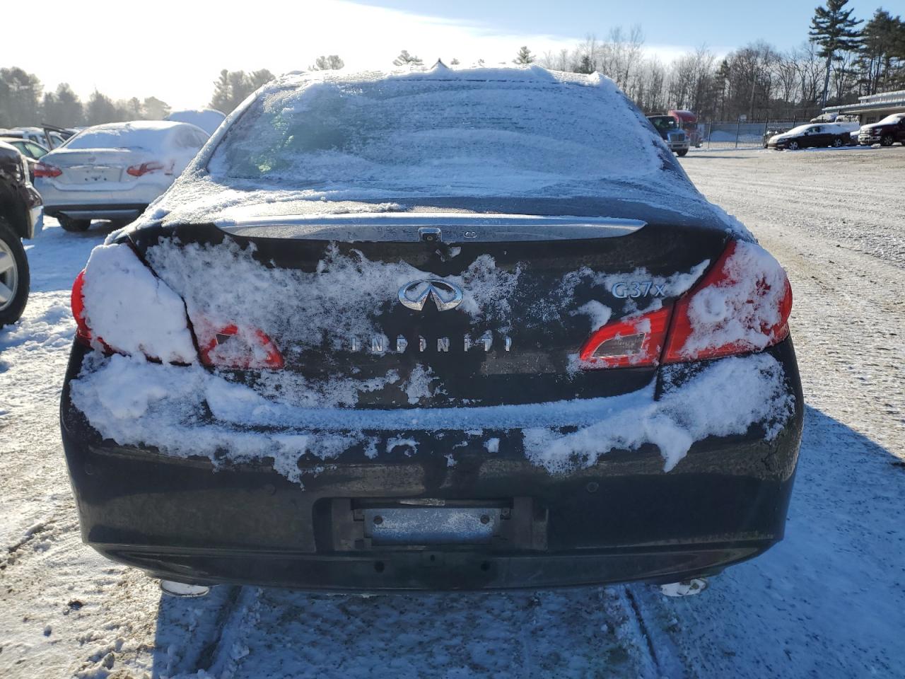 2011 Infiniti G - Image 6