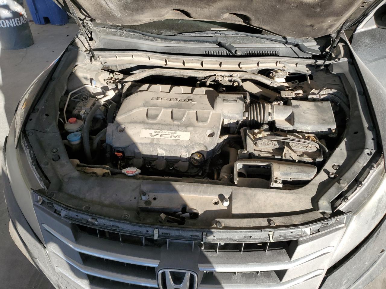 2012 Honda Crosstour - Image 12