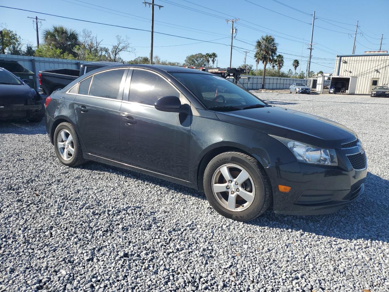 VIN 1G1PC5SB3E7274110 2014 CHEVROLET CRUZE no.4